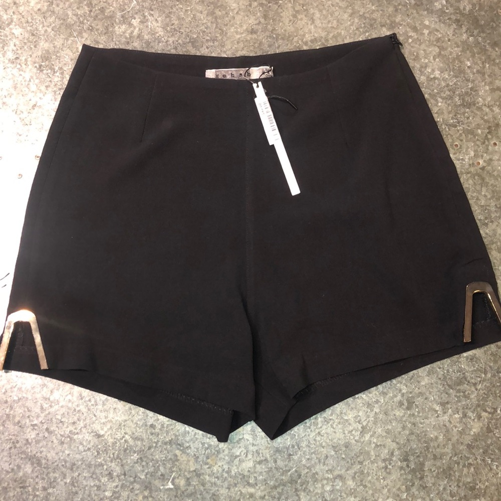 NWT High waist black shorts with cuffs on the side